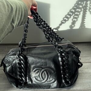 CHANEL Black Leather Shoulder Bag with Plastic Chains